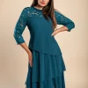 Abito elegante con pizzo, petrolio
