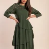 Abito elegante con pizzo, oliva