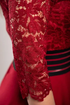 Abito elegante con pizzo Bianca, bordeaux