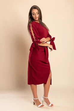 Abito elegante midi con scollo rotondo, maniche 3/4 con spacco e perline decorative Peppina, bordeaux
