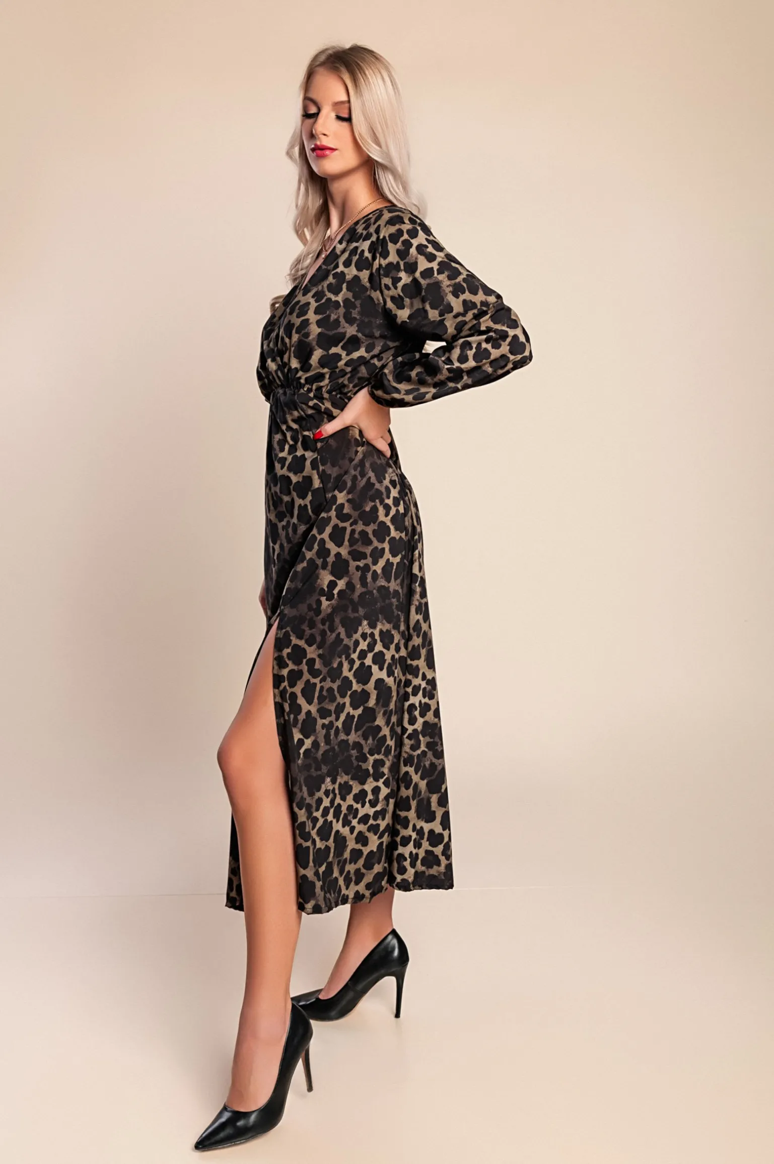 Abito lungo con stampa leopardata, verde oliva
