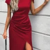 Abito midi elegante con dettagli plissettati, rosso
