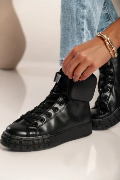 Anfibi alla moda in pelle artificiale Cores, nere
