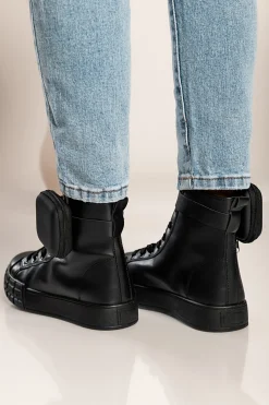 Anfibi alla moda in pelle artificiale Cores, nere