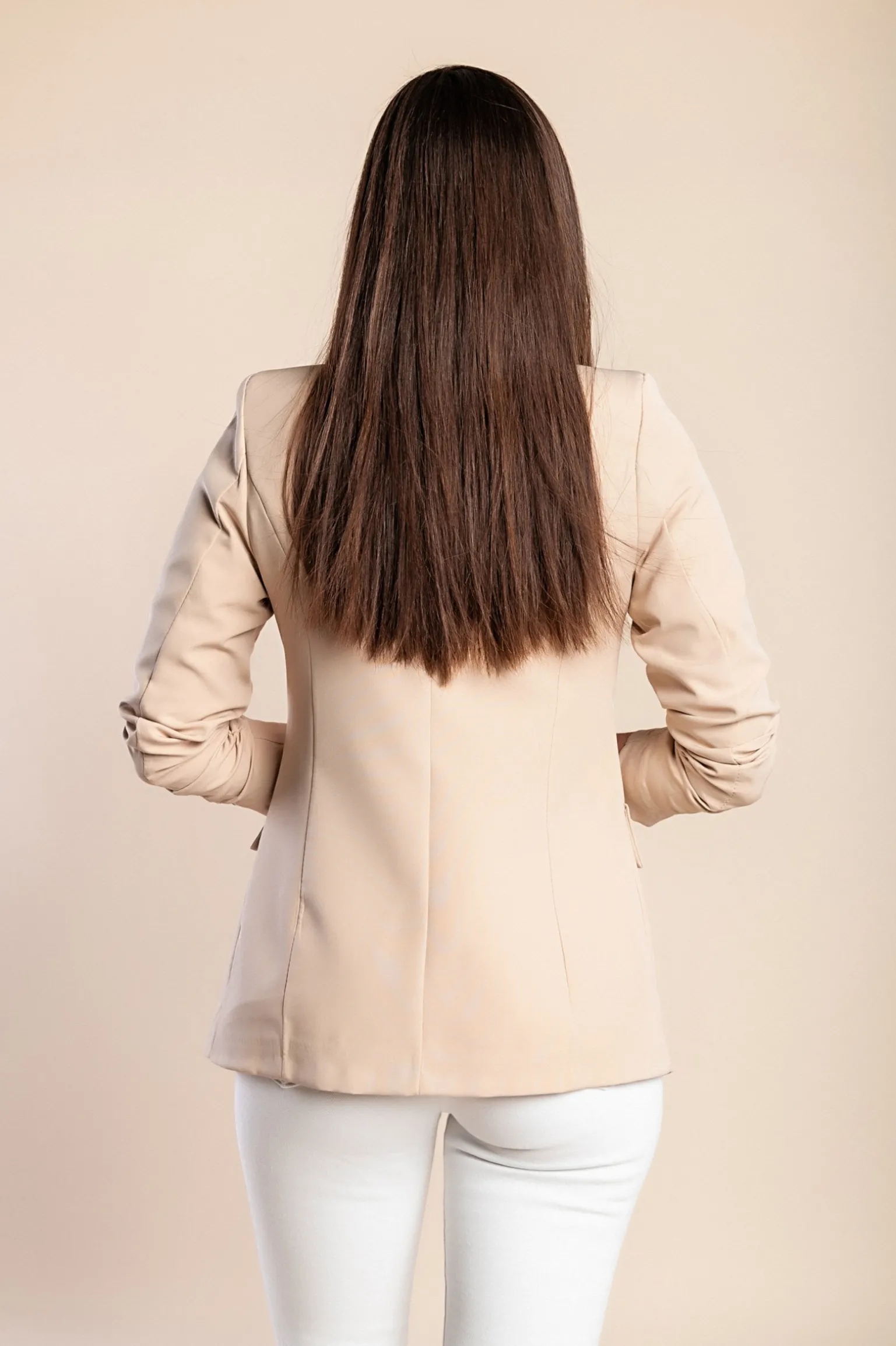 Blazer lungo con scollatura classica Turina, beige