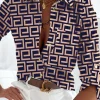 Blusa elegante con stampa geometrica di Lavlenta, beige-blu