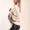 Blusa elegante con stampa leopardata Polina, beige