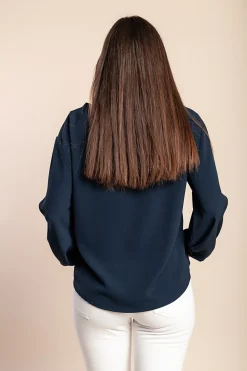 Camicetta con collana, blu scuro