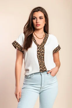 Camicetta con stampa leopardata, bianca