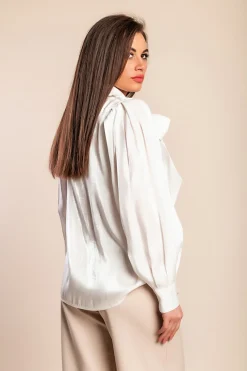Camicia con fiocco, colore bianco