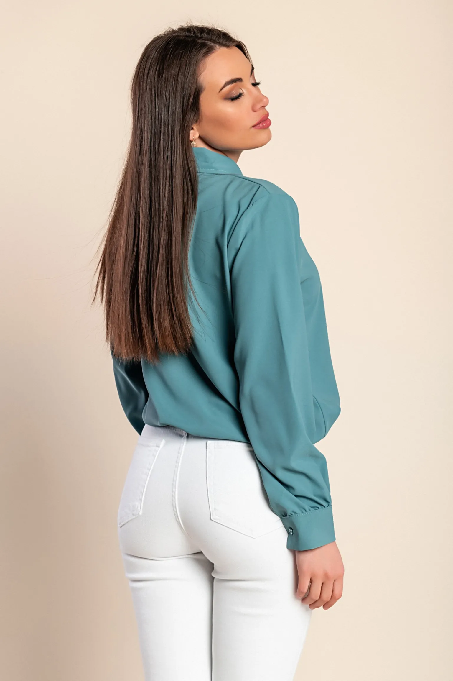 Camicia elegante con volant, colore petrolio