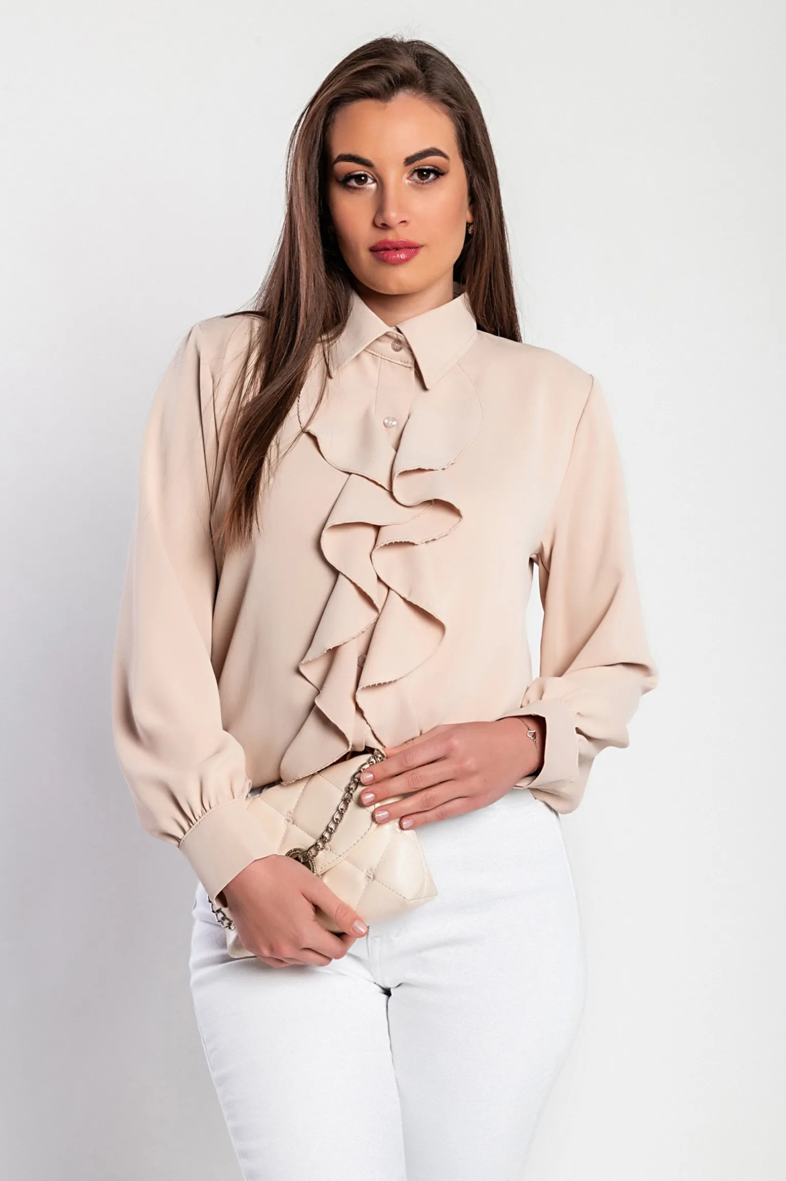 Camicia elegante con volant, colore beige