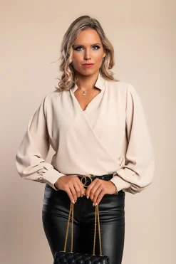 Camicia elegante scollo a V incrociato Belucca, colore beige