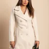 Cappotto elegante con bottoni, beige