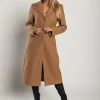 Cappotto lungo elegante, color cammello