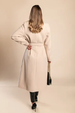 Cappotto lungo elegante con bottoni, beige