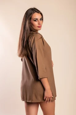 Completo camicia e shorts in lino, cammello