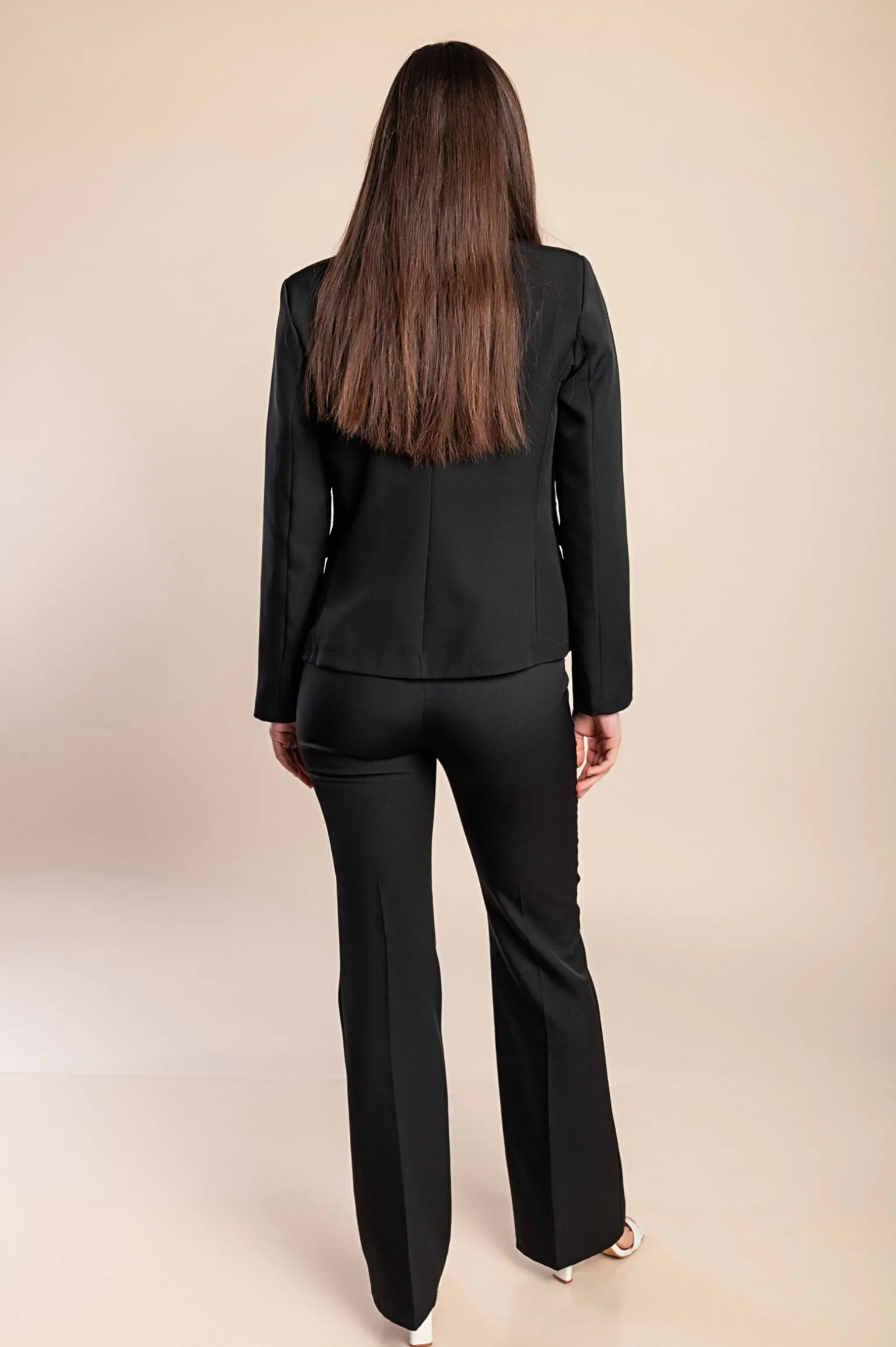 Completo elegante blazer e pantaloni, nero