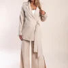 Completo giacca e pantaloni eleganti, beige