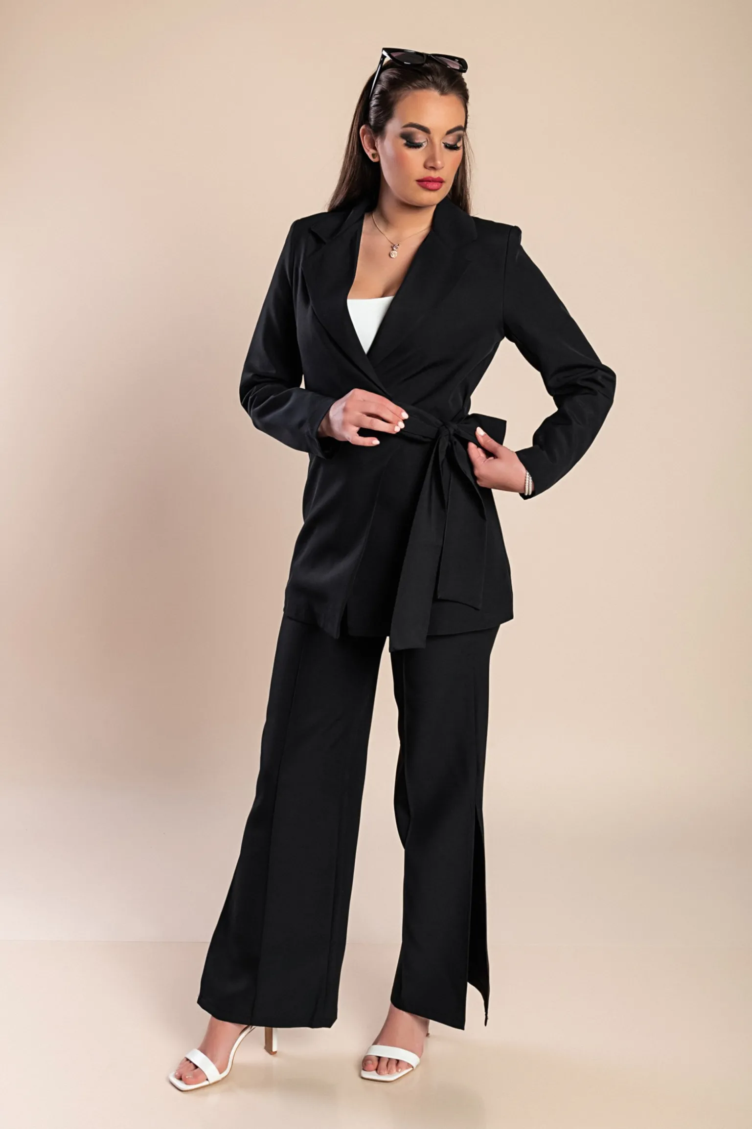 Completo giacca e pantaloni eleganti, nero