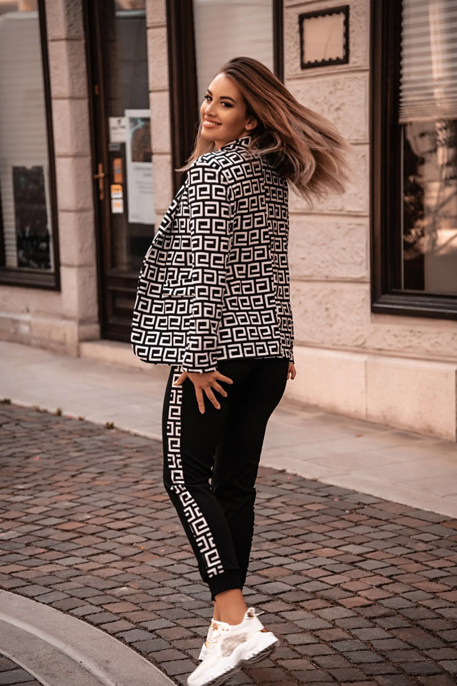 Completo pantalone e blazer con stampa Nunzia, bianco e nero