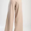 Elegante abito lungo con bottoni, beige