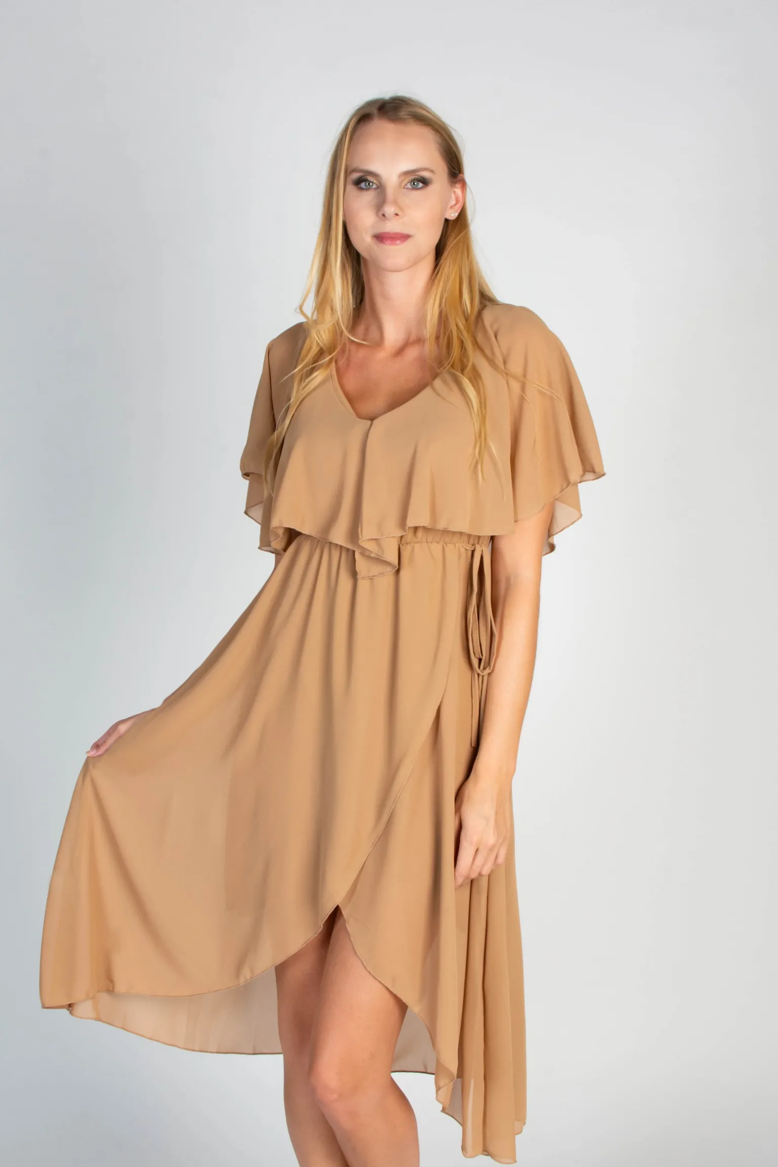 Elegante abito midi con volant e gonna pieghevole Barbados, beige