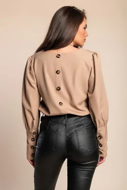 Elegante camicetta con bottoni, beige