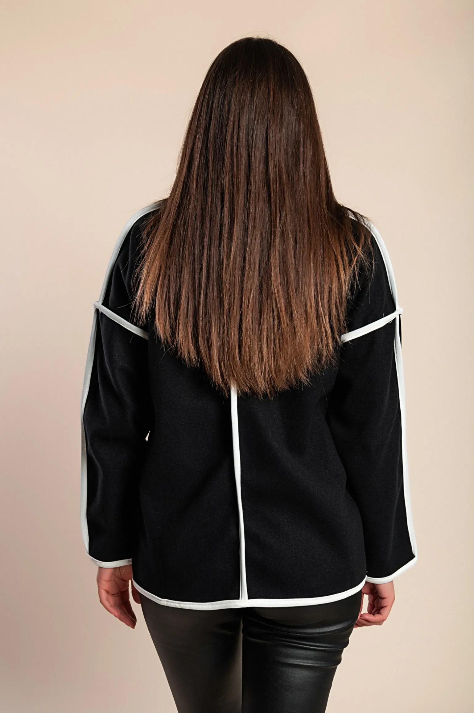Elegante cappotto corto, nero