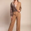 Elegante completo blazer e pantaloni con stampa a quadri, cammello