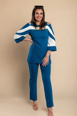 Elegante completo camicia e pantalone, colore petrolio