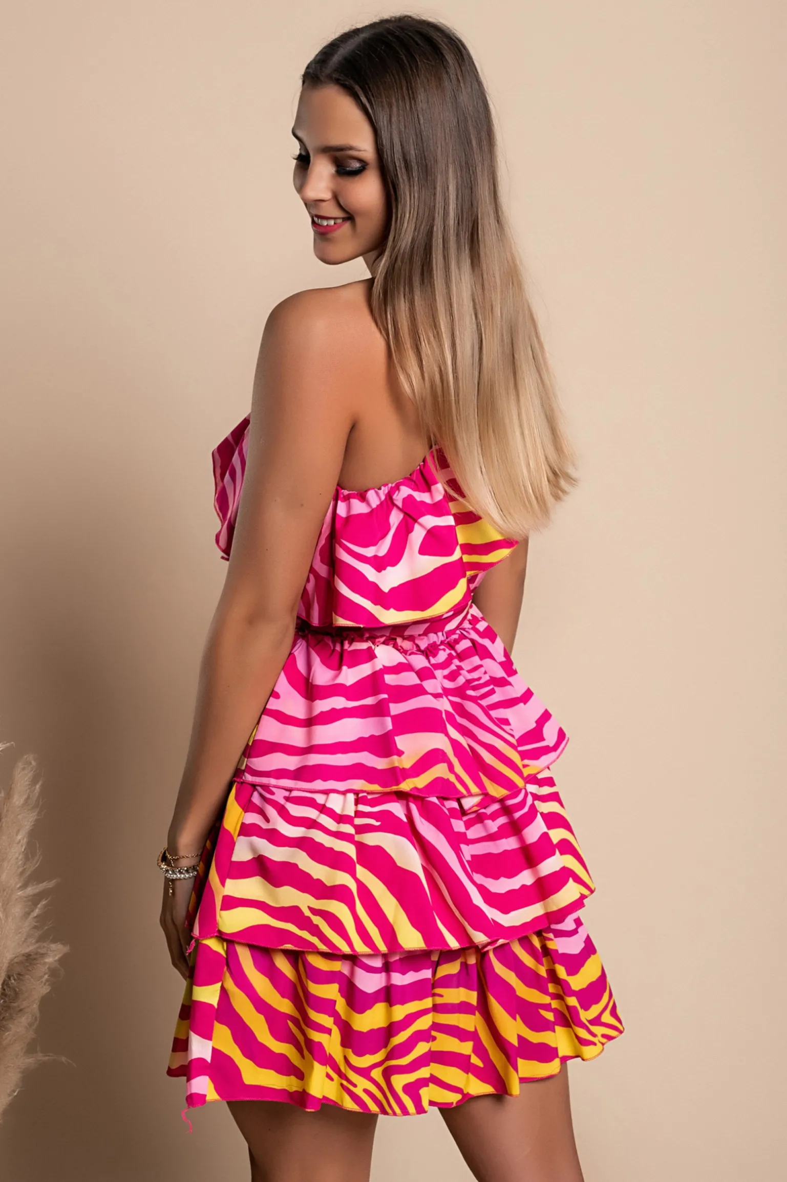 Elegante mini abito con balze Bovina, fucsia