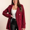Elegante trench corto con bottoni, bordeaux