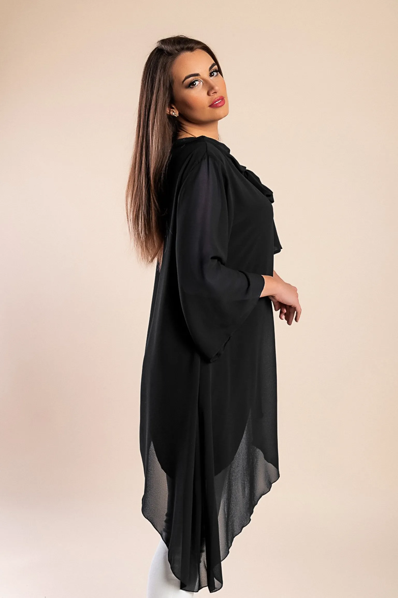 Elegante tunica traslucida con fiocco decorativo Ginette, nera