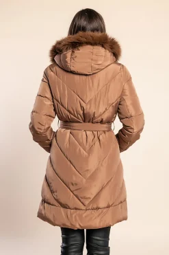Giacca imbottita con cappuccio taglia comoda, cammello