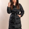 Giacca lunga imbottita con cappuccio, nera