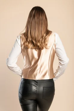 Gilet elegante con bottoni, beige
