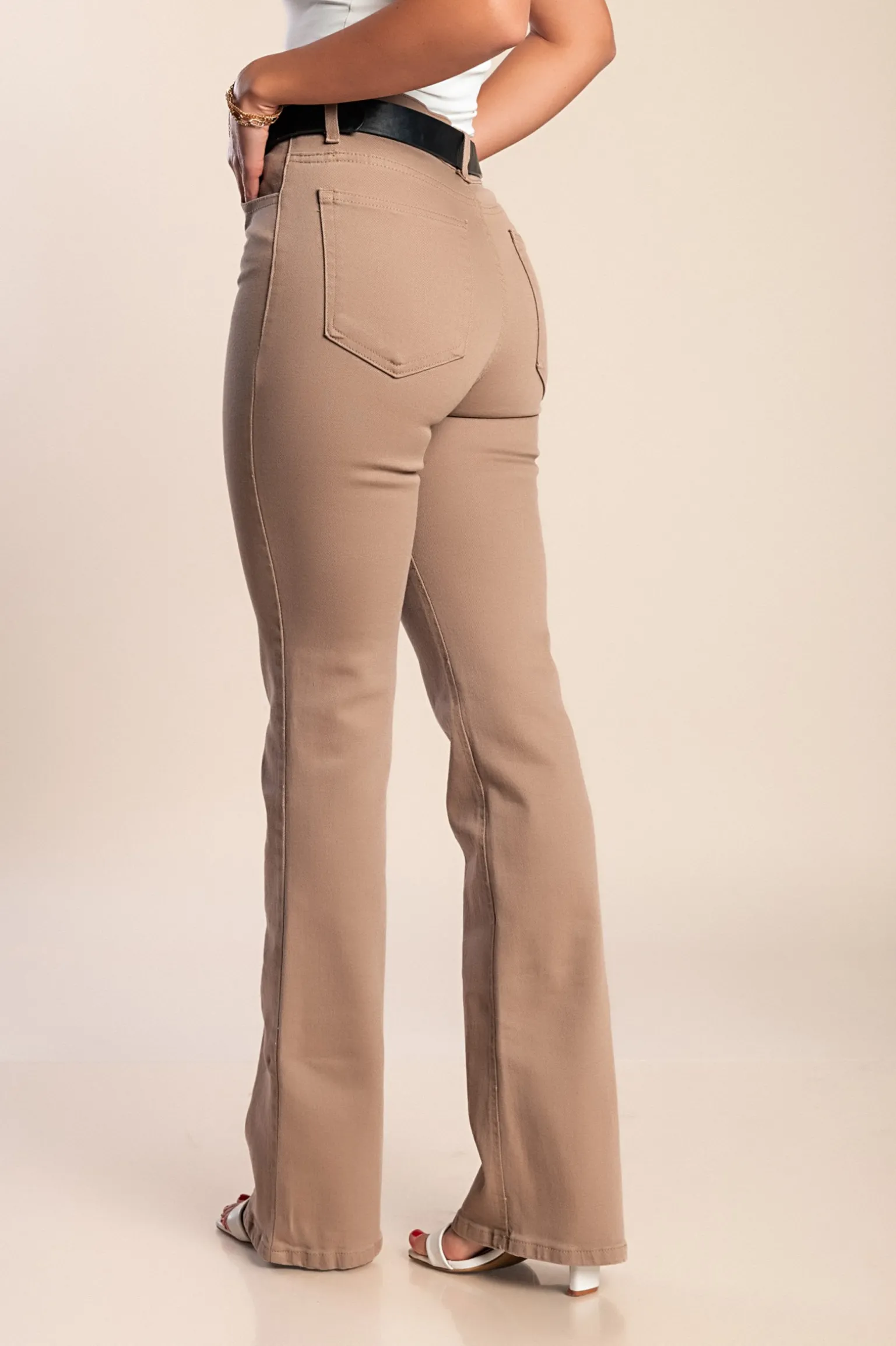 Jeans a zampa, cammello