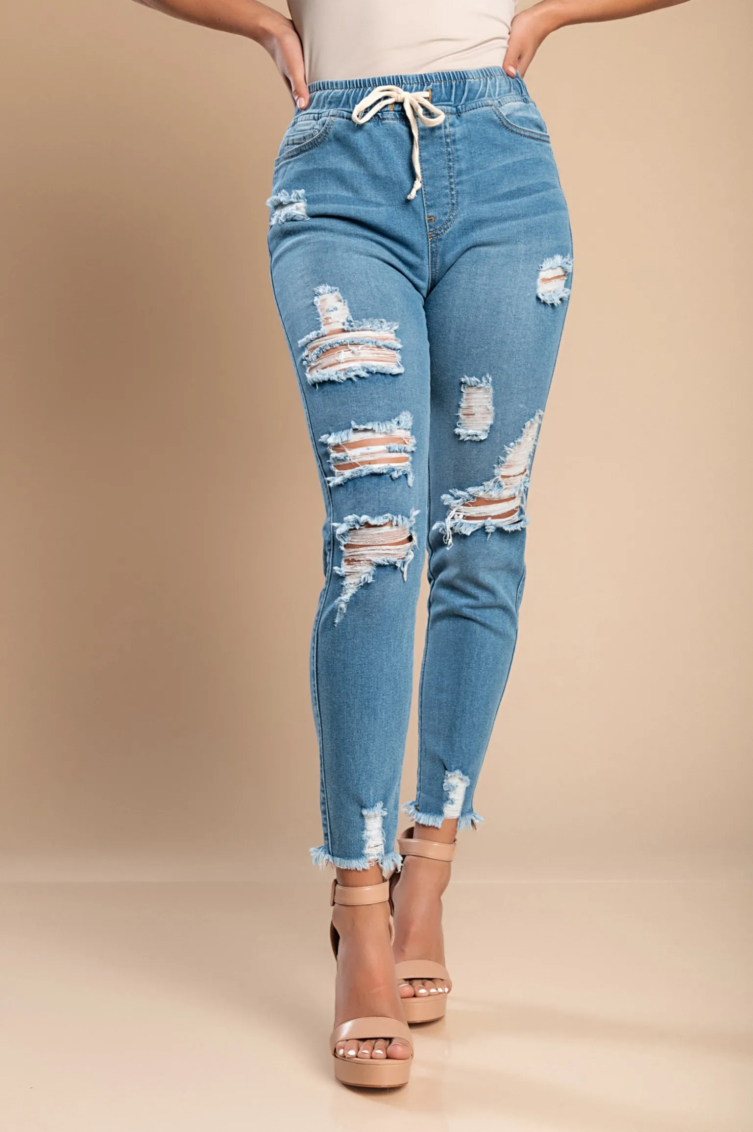 Jeans attillati a vita alta e spacchi Stefana, celeste