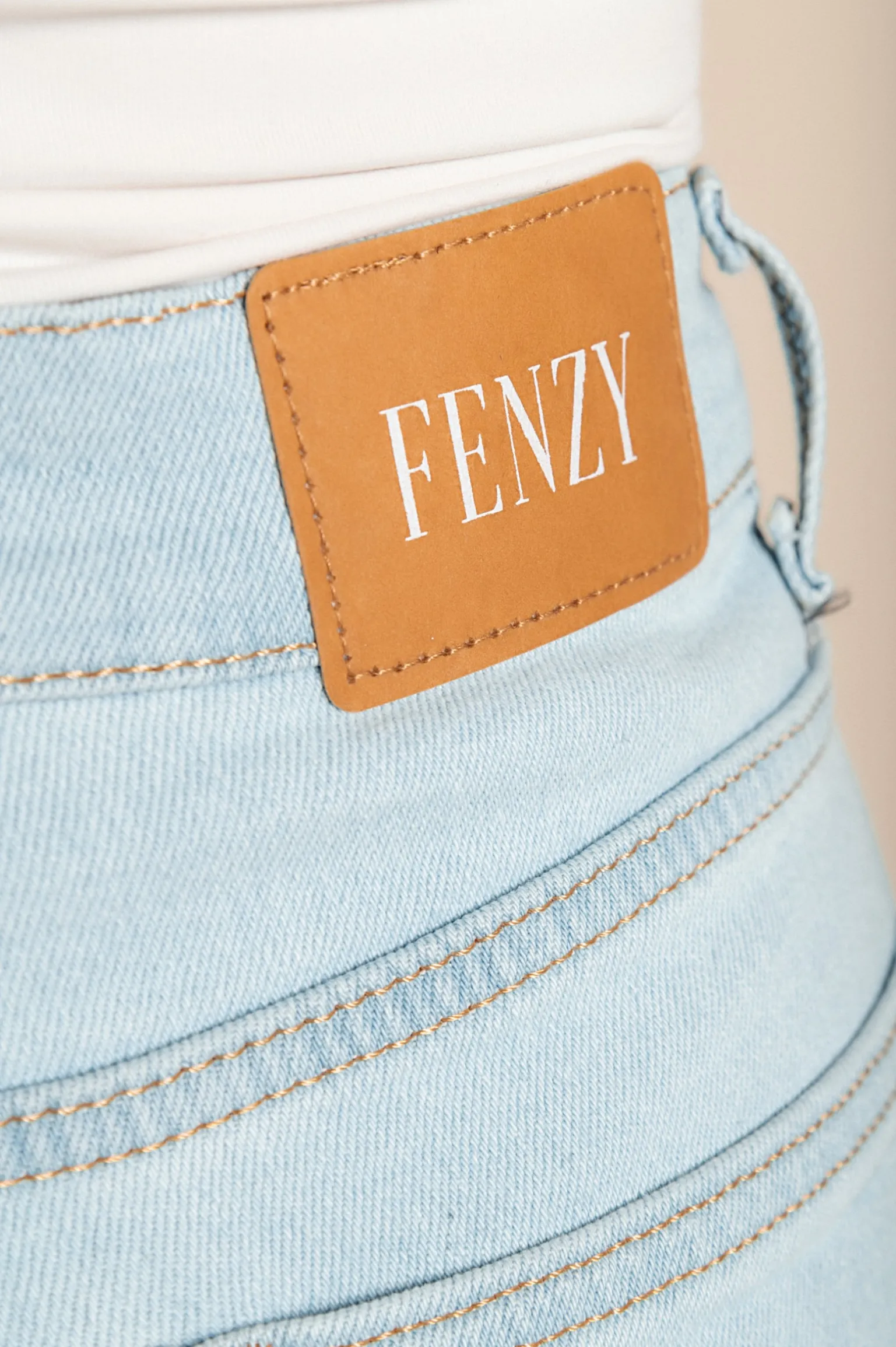 Jeans svasati, azzurro chiaro