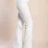 Jeans svasati, bianchi