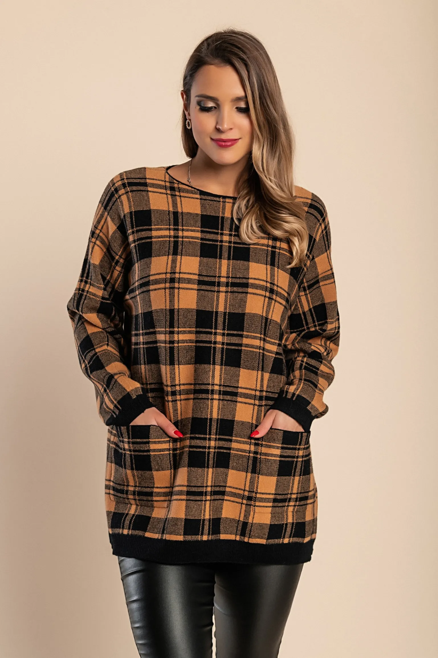 Maglia morbida con stampa scozzese, cammelli