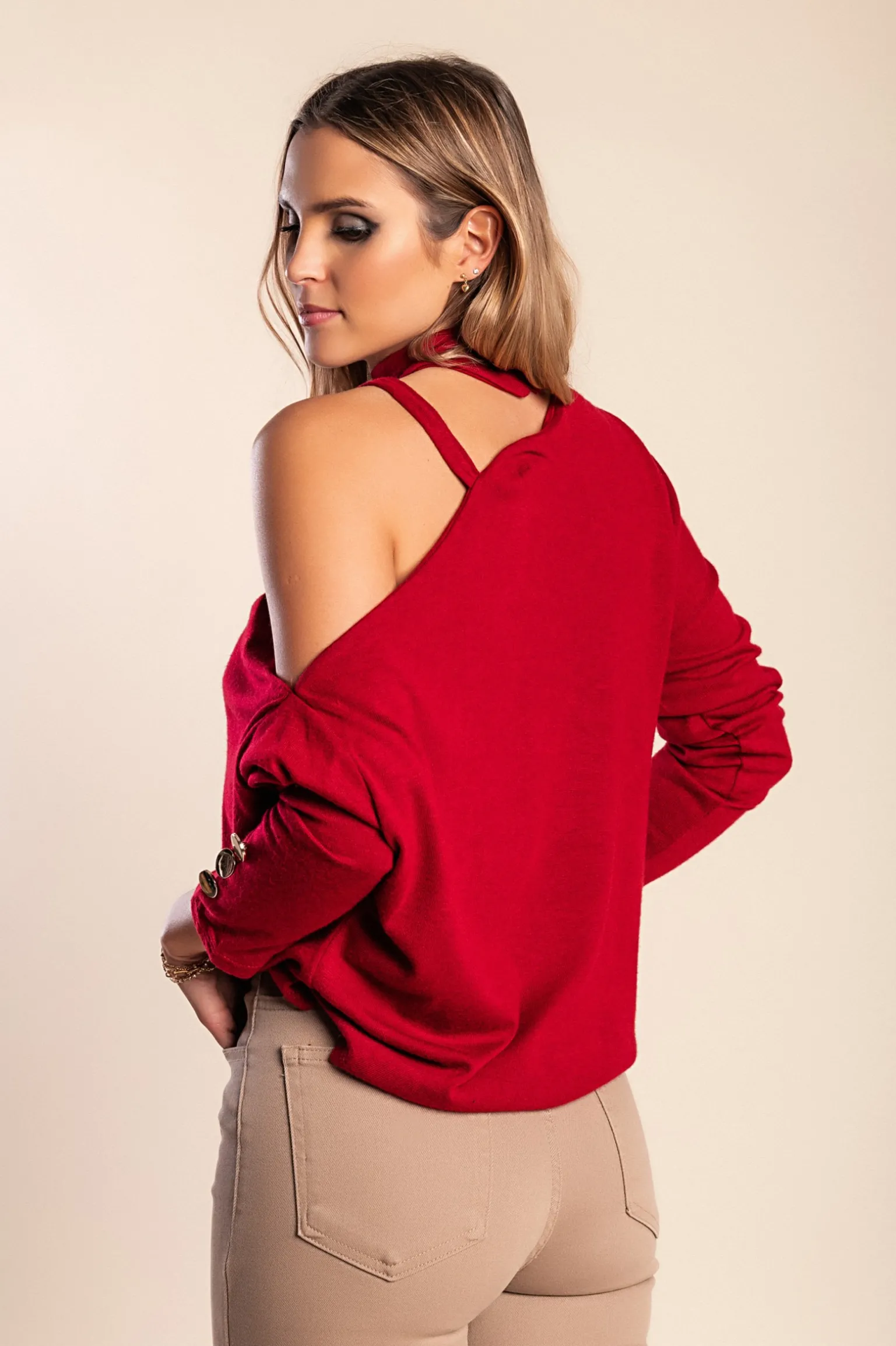 Maglietta elegante con scollo asimmetrico Mirabelle, bordeaux