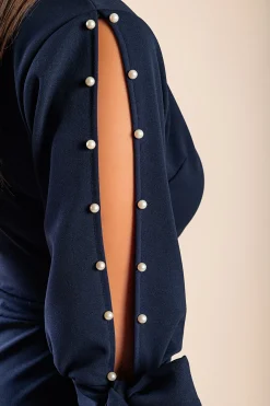 Mini abito elegante con dettaglio di finte perle e scollo a portafoglio Candys, blu scuro