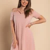 Miniabito ampio a maniche corte con spalline sottili decorative, CECINA, rosa