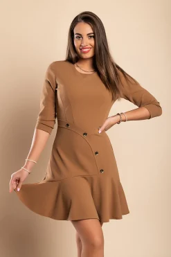 Miniabito elegante con bottoni decorativi, cammello