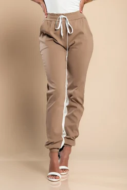 PANTALONE ALLA MODA CON RIGA SUI LATI, ELASTICIZZATE IN VITA FRIEDA, CACHI
