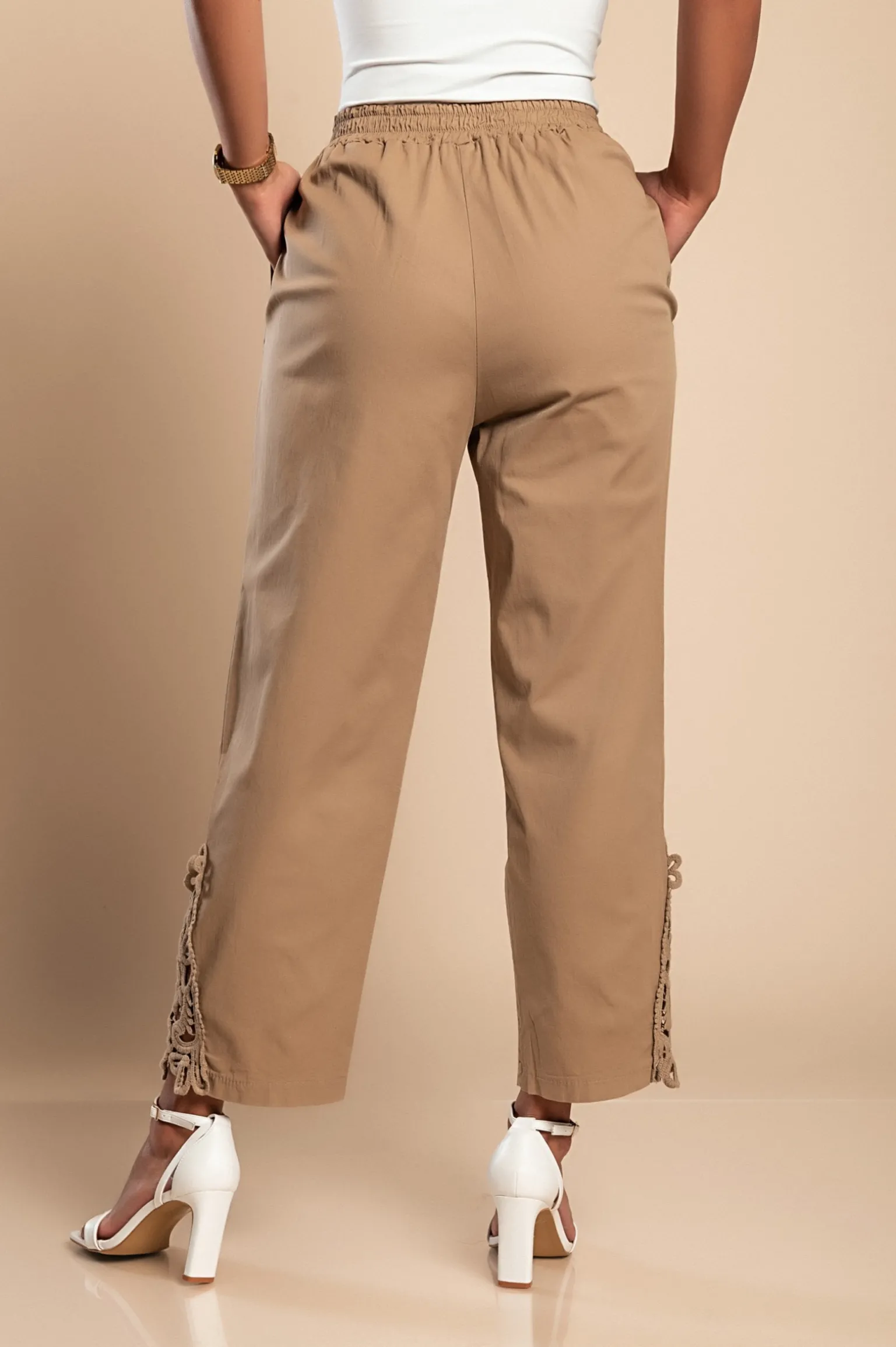 Pantalone elegante in cotone con pizzo, beige