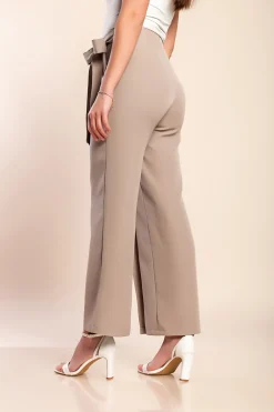 Pantaloni eleganti con volant, beige