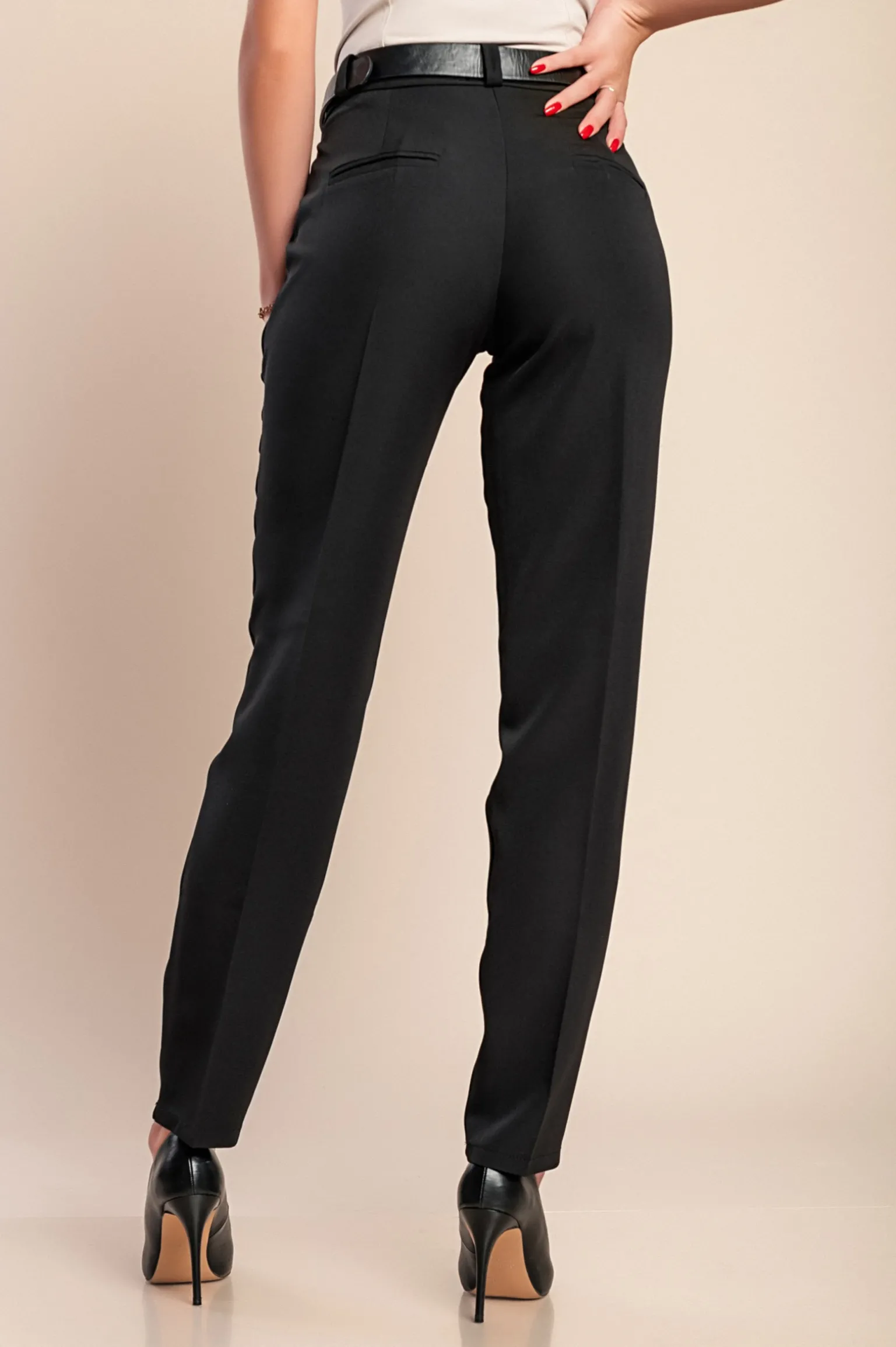 Pantaloni eleganti lunghi con pantalone dritto Tordina, nero